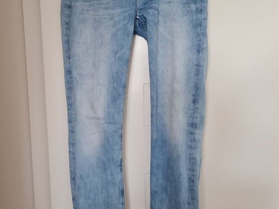 Tommy Hilfiger teksad