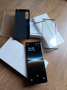 Sony Xperia 5 IV (1 foto / 2)