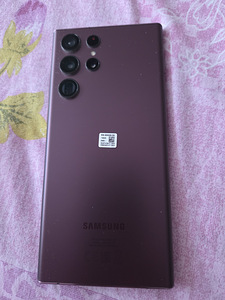 Телефон Samsung Galaxy S 22 ultra (6 фото из 8)