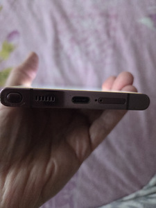 Телефон Samsung Galaxy S 22 ultra (3 фото из 8)