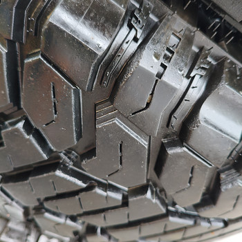 Отличные покрышки*RADAR*LT275/65,R18.
