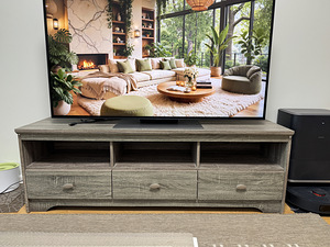 TV laud. Telerialus (6 foto / 8)