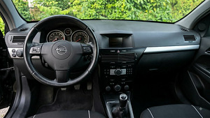 Opel (5 фото из 7)