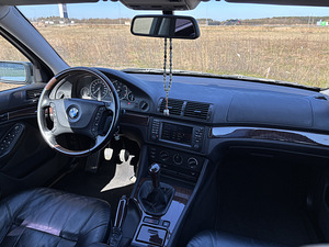 BMW 520i E39 (8 фото из 15)