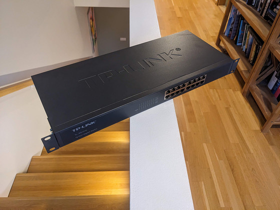 TP-LINK 16port Gigabit switch TL-SG1016