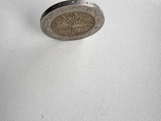 France 1999 a 2 euro. Pooled vastupidi veaga
