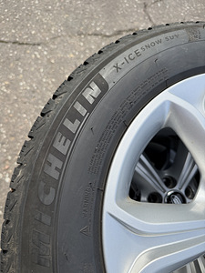 17" оригинальные диски Land Rover 5x108 + 225/65/17 m+s (8 фото из 10)