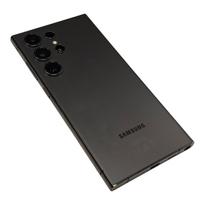 Мобильный телефон Samsung Galaxy S24 Ultra 256GB (4 фото из 6)