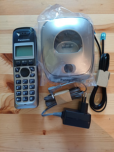 Panasonic KX-TG2511/ НОВЫЙ/ Беспроводной стационарный телефо (1 фото из 6)