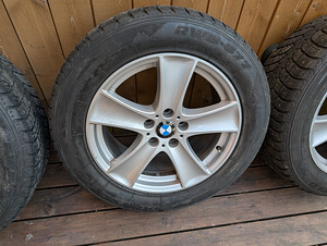 BMW X5 18 tolli talverattad rehvidega Style 209 5x120 (3 foto / 10)