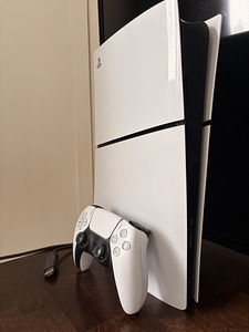 Sony PlayStation 5 (2 фото из 2)