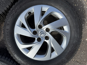 16" Citroen originaalveljed 5x108 + naastrehvid 205/60/16 (6 foto / 10)
