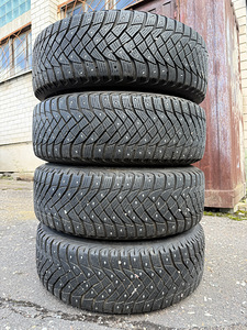 16" Volkswagen originaalveljed 5x112 + naastrehvid 205/60/16 (2 foto / 9)