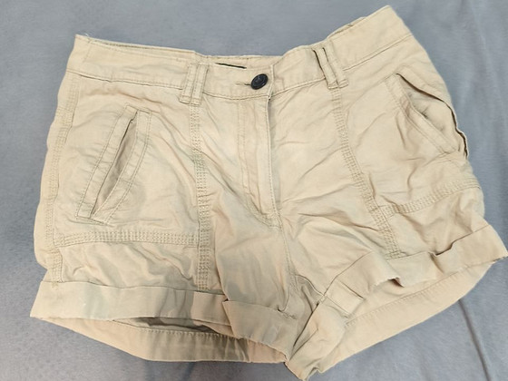 Brändi H&M lühikesed püksid
