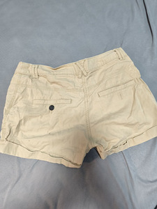 Brändi H&M lühikesed püksid (2 foto / 2)