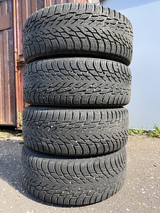 17" Ford originaalveljed 5x108 + 225/55/17 m+s (6-7mm) (2 foto / 9)