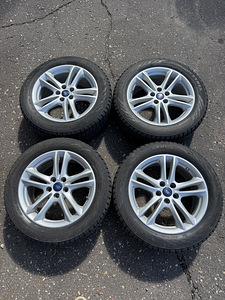 17" Ford originaalveljed 5x108 + 225/55/17 m+s (6-7mm) (4 foto / 9)
