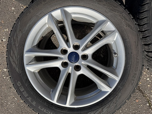 17" Ford originaalveljed 5x108 + 225/55/17 m+s (6-7mm) (6 foto / 9)
