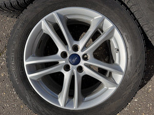 17" Ford originaalveljed 5x108 + 225/55/17 m+s (6-7mm) (7 foto / 9)