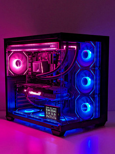 Ryzen 5 5600X, RTX3070Ti, 32GB DDR4, 1TB NVMe, Wifi,AIO,LCD (1 foto / 10)