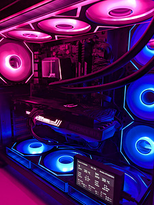 Ryzen 5 5600X, RTX3070Ti, 32GB DDR4, 1TB NVMe, Wifi,AIO,LCD (2 foto / 10)