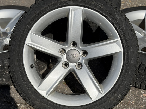 17" Audi originaalveljed 5x112 + naastrehvid 225/45/17