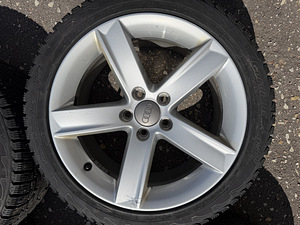 17" оригинальные диски Audi 5x112 + шипованные шины 225/45/17 (5 фото из 8)