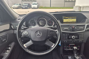 Mercedes-Benz E 250 2.1 150 kW (7 foto / 12)