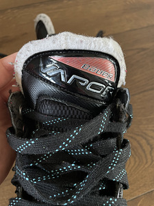 Детские хоккейные коньки Bauer Vapor б/у, размер 1.5 (3 фото из 6)