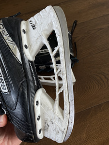 Детские хоккейные коньки Bauer Vapor б/у, размер 1.5 (4 фото из 6)