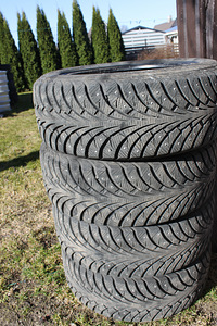 Naastrehvid, talverehvid 205/55/R16 Sava, Goodyear (2 foto / 7)