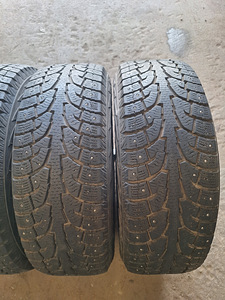 235/65/R17 Hankook Winter I Pike RW11 шипованные шины (3 фото из 3)