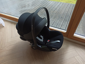 Cybex Cloud G i-size + база Isofix G (1 фото из 8)