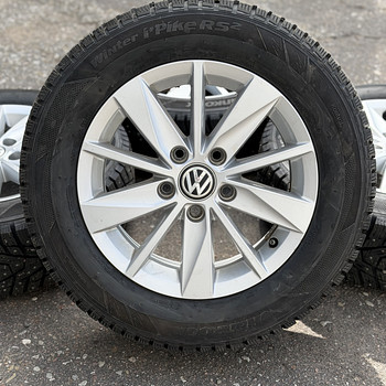 15" Volkswagen originaalveljed 5x112 + naastrehvid 195/65/15