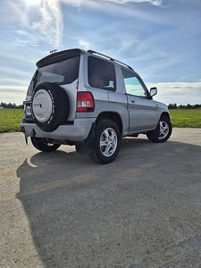 Mitsubishi Pajero Pinin (2 фото из 3)