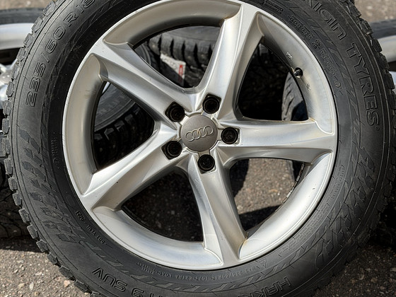 18" Audi veljed 5x112 + naastrehvid 235/60/18