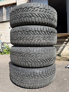 18" Audi veljed 5x112 + naastrehvid 235/60/18 (2 foto / 8)