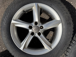 18" Audi veljed 5x112 + naastrehvid 235/60/18 (6 foto / 8)