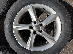 18" Audi veljed 5x112 + naastrehvid 235/60/18 (7 foto / 8)