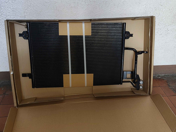 Konditsioneeri radiaator THERMOTEC AUDI A4 B5 jaoks