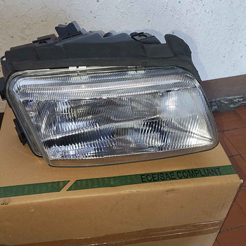 Parem esituli AUDI A4 B5