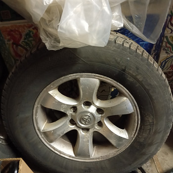 Toyota Land Cruiser 120 veljed+ naastrehvid 265/65/17