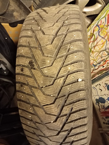 Toyota Land Cruiser 120 veljed+ naastrehvid 265/65/17 (4 foto / 5)