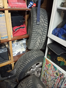 Toyota Land Cruiser 120 veljed+ naastrehvid 265/65/17 (5 foto / 5)
