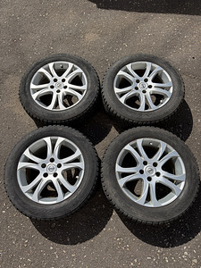 17" оригинальные диски Nissan 5x114,3 + шипованные шины 215/60/17 (4 фото из 8)