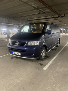 VW Caravelle (1 фото из 14)
