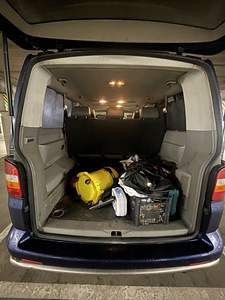 VW Caravelle (9 фото из 14)