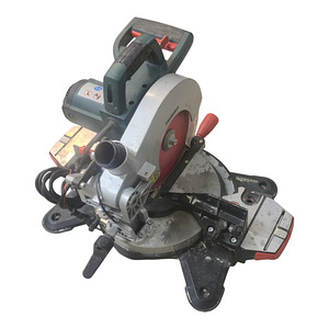 Торцовочная пила Metabo KS 216 M Lasercut (5 фото из 6)