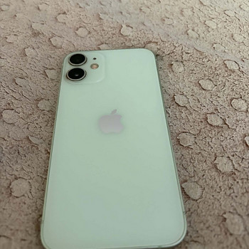 iPhone 12 mini täna 100€