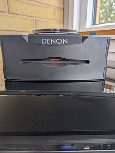 Denon DJ DN-S1200 портативный CD/MP3 USB-плеер MIDI-контроллер (2 фото из 4)